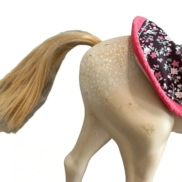 Our Generation 12” Foal Palomino Horse By Battat - Picture 8 of 8